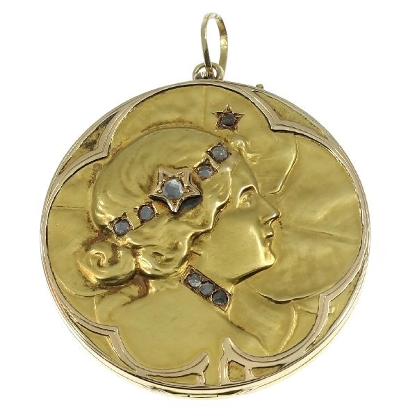 Art Nouveau lucky locket with rose cut diamonds